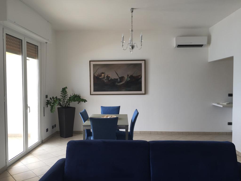 Les Agrumes Varigotti Exteriör bild